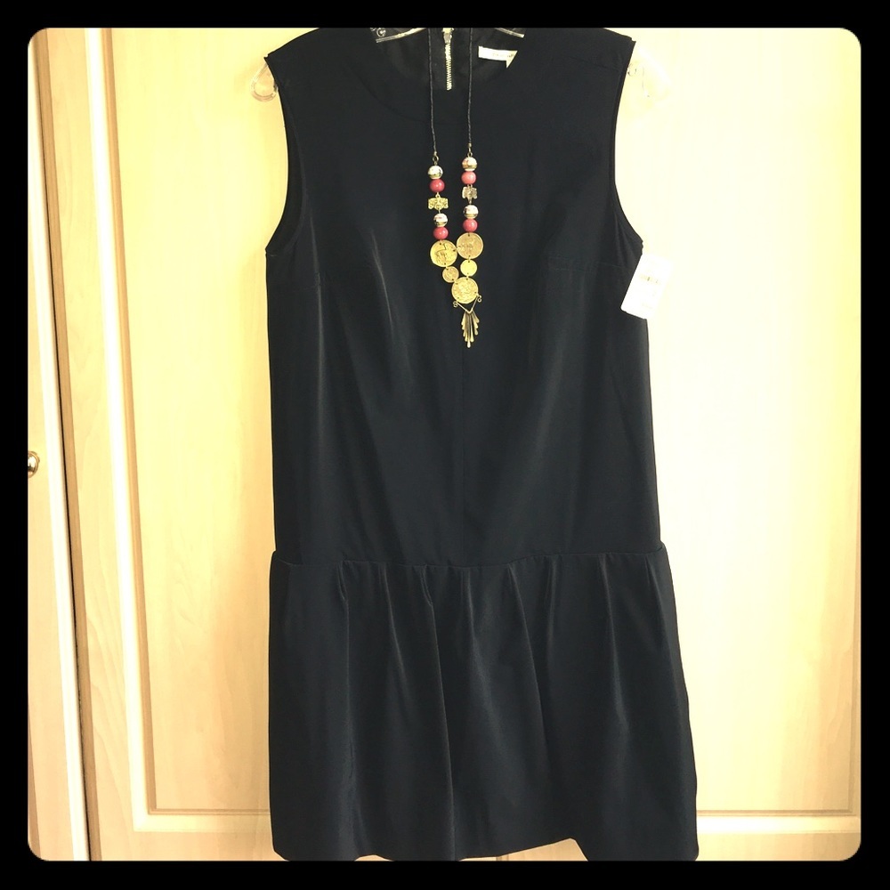 DVF black sleeveless LBD